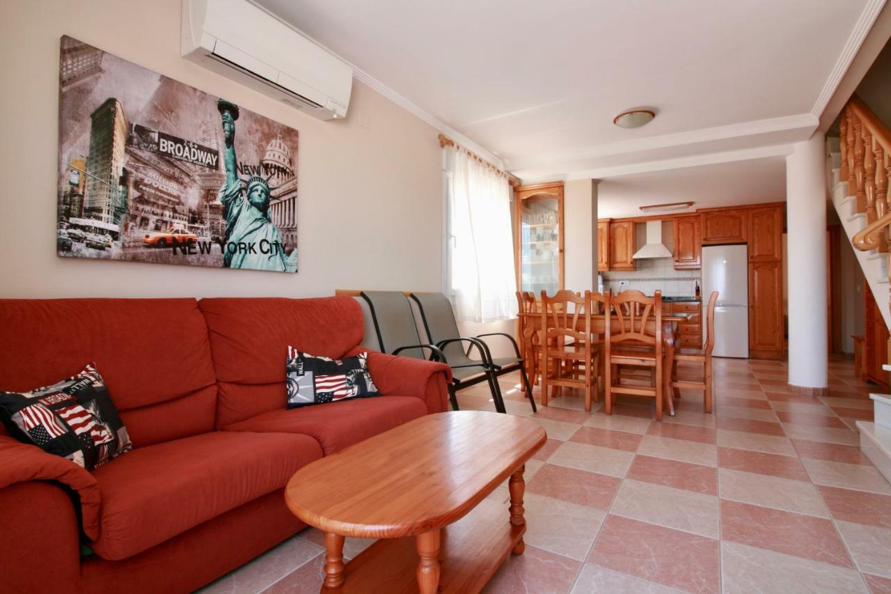Oliva Holidays 3 Exterior photo